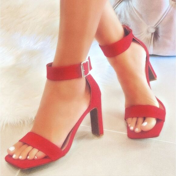 Women's Ankle Strap Block Heel Dress Sandals Red Color - Picture 2 of 2